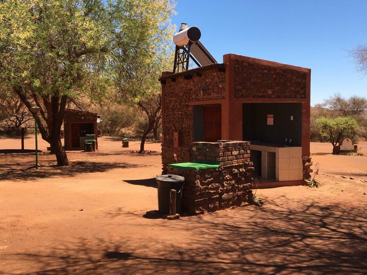 Red Sands Country Lodge Kuruman Bagian luar foto