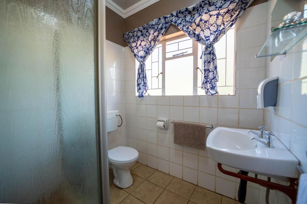 Red Sands Country Lodge Kuruman Bagian luar foto